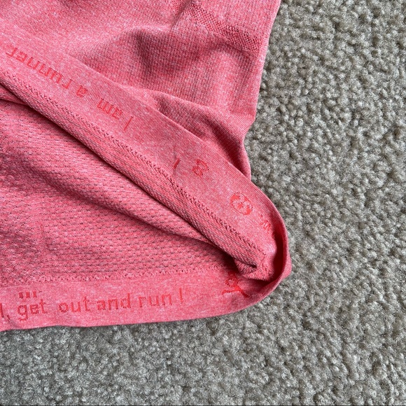 RARE Lululemon Run: Swiftly Tech Short Sleeve Sz 8 In Love Red / Deep Coal - Picture 5 of 6